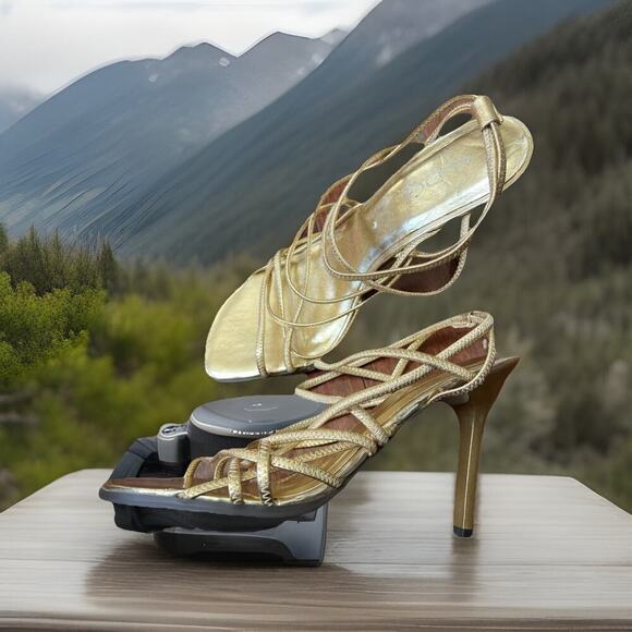Vintage Y2K Gold Strappy Stiletto Sandals Open Toe Heels Size 37 NWOT - Picture 2 of 4